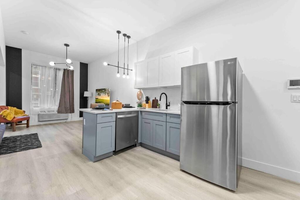 Spacious Bd,ewr Airpt,nyc,prudential Center, Free Free Pkng, American Dream Mall Apartment Elizabeth