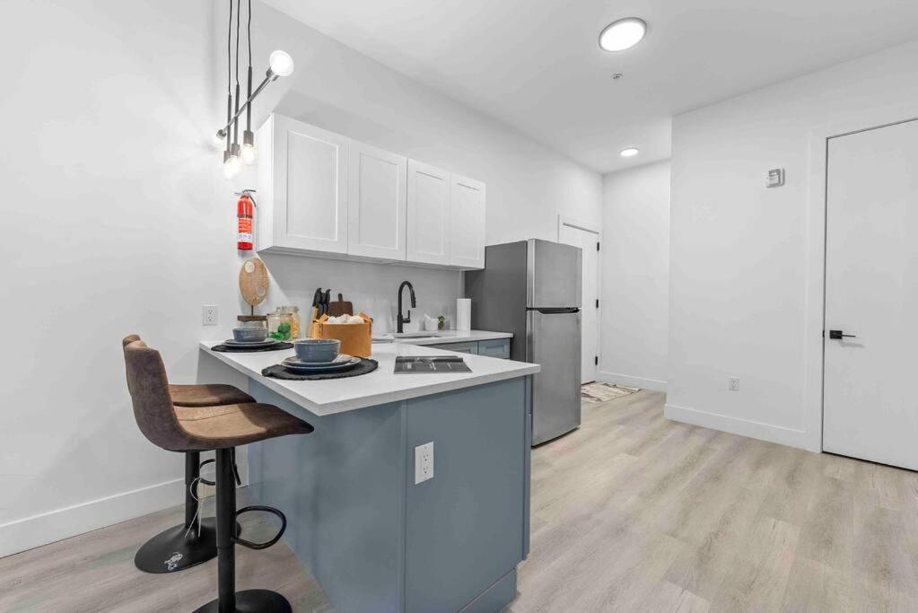 Spacious Bd,ewr Airpt,nyc,prudential Center, Free Free Pkng, American Dream Mall Apartment Elizabeth