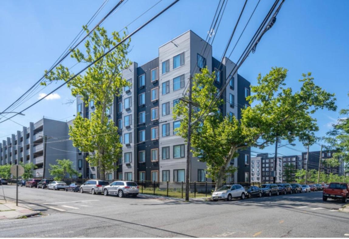Spacious Bd,ewr Airpt,nyc,prudential Center, Free Free Pkng, American Dream Mall Apartment